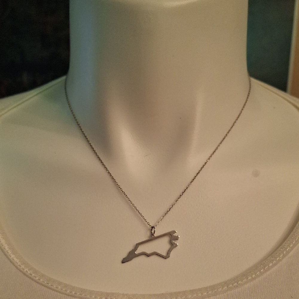 Silver Pendant Necklace